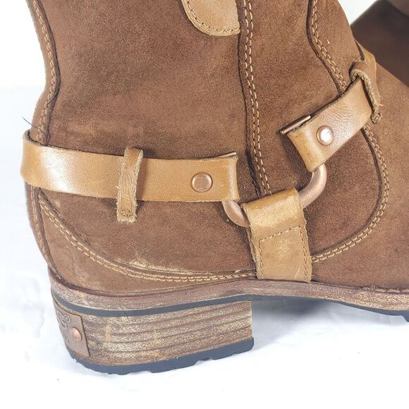 Ugg Women's Endell US 7 Brown Suede Sheepskin Lined Side Zip Moto Biker boots - Picture 16 of 16